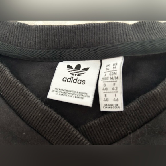 Adidas crop top small - Picture 2 of 3